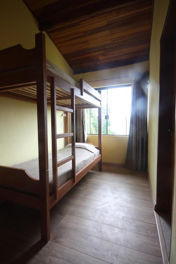 Chambre Double - Vue sur Montagne