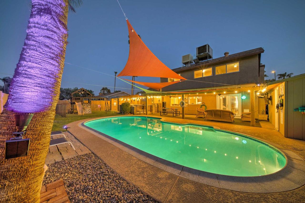 B&B Phoenix - Relaxing Phoenix House with Hot Tub and Heated Pool! - Bed and Breakfast Phoenix