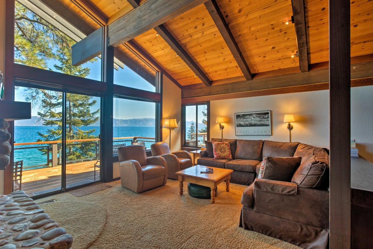 B&B Tahoe City - Lakefront Home with View 11 Mi to Palisades Tahoe! - Bed and Breakfast Tahoe City
