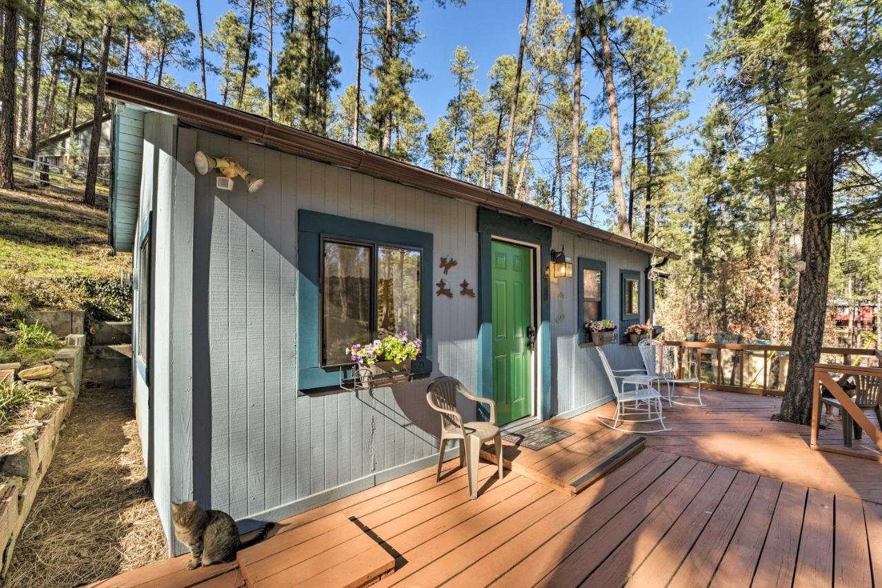 B&B Ruidoso - Ruidoso Cabin with Decks about 1 Mi to Downtown! - Bed and Breakfast Ruidoso