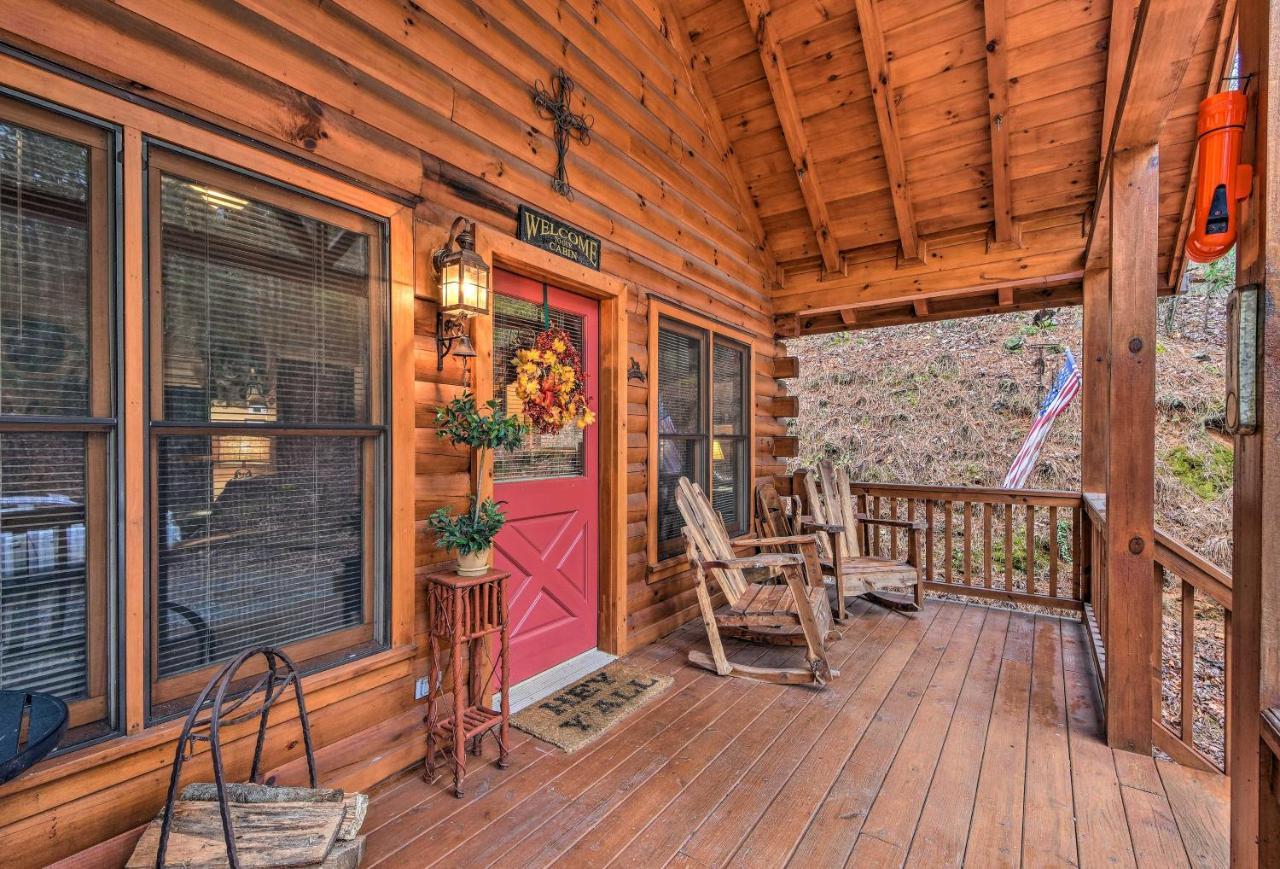 Cherry Log Cabin 10 Min to EllijayandBlue Ridge! - B&B