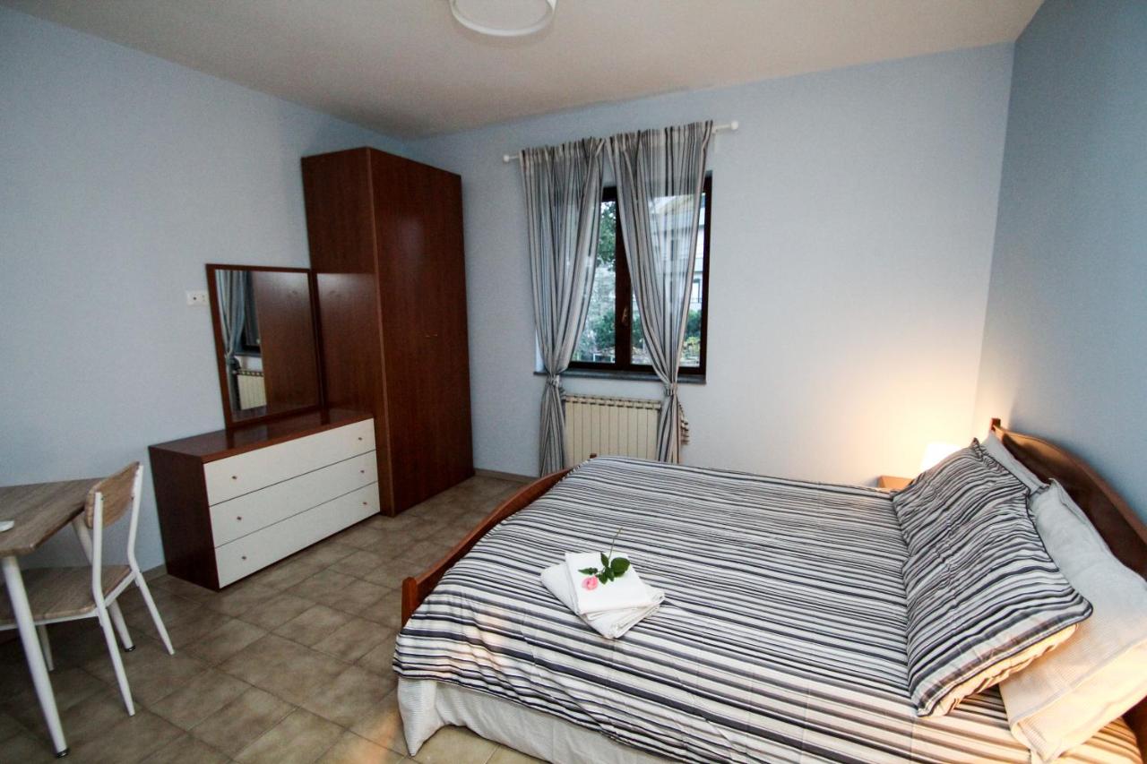 Dreibettzimmer mit eigenem Bad