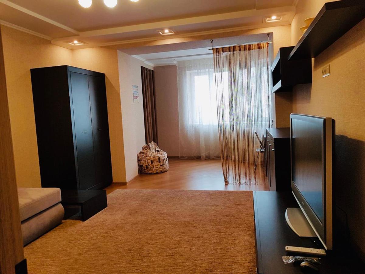 B&B Lutsk - Огієнка 2а Центр - Bed and Breakfast Lutsk