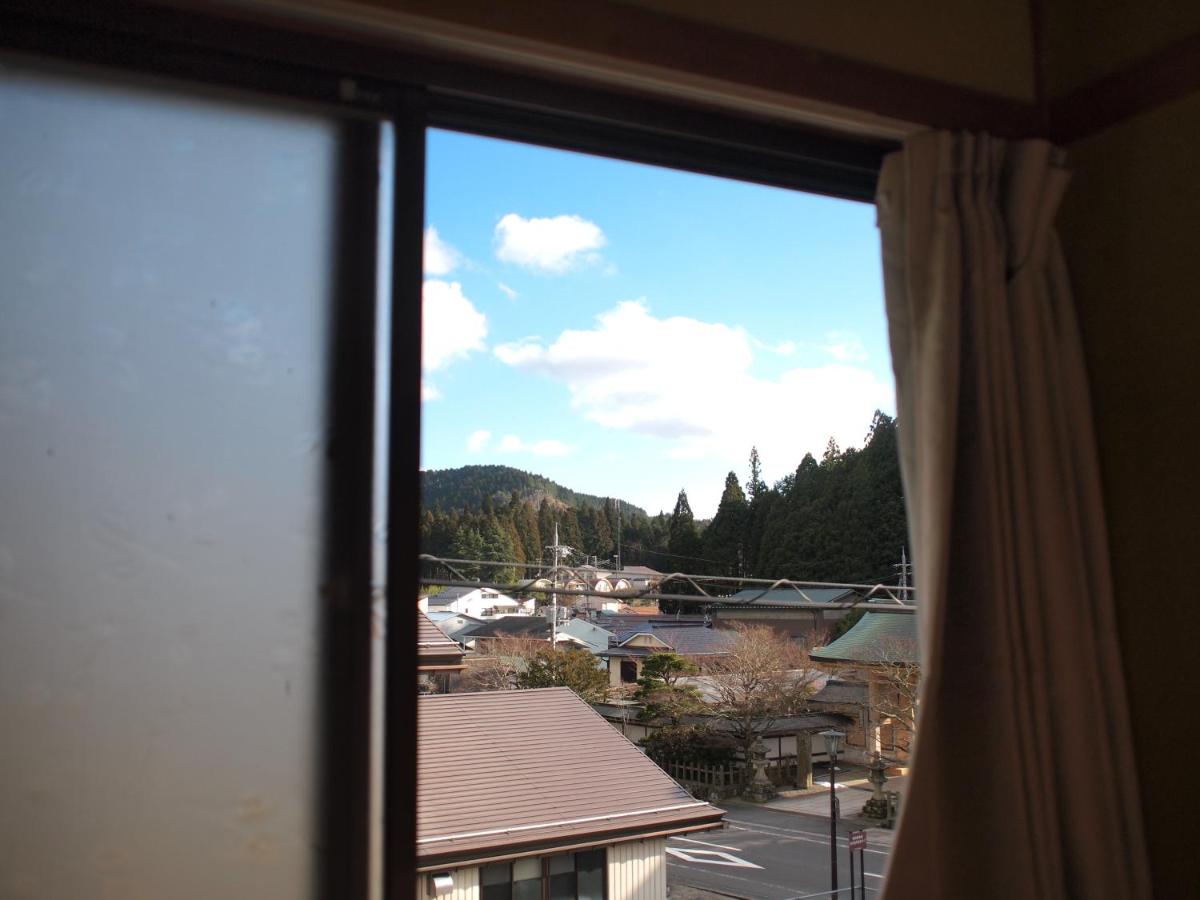 Twin Room with View