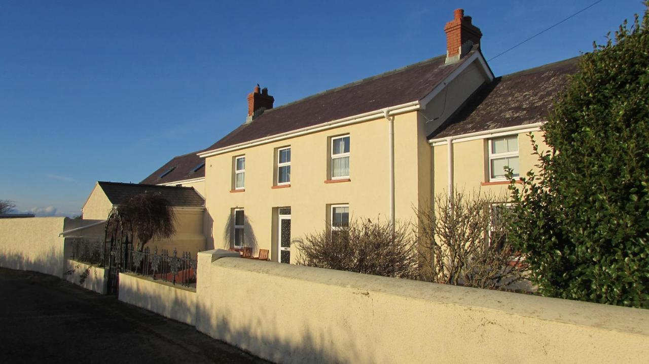 B&B Haverfordwest - Little Hilton Farm - Bed and Breakfast Haverfordwest