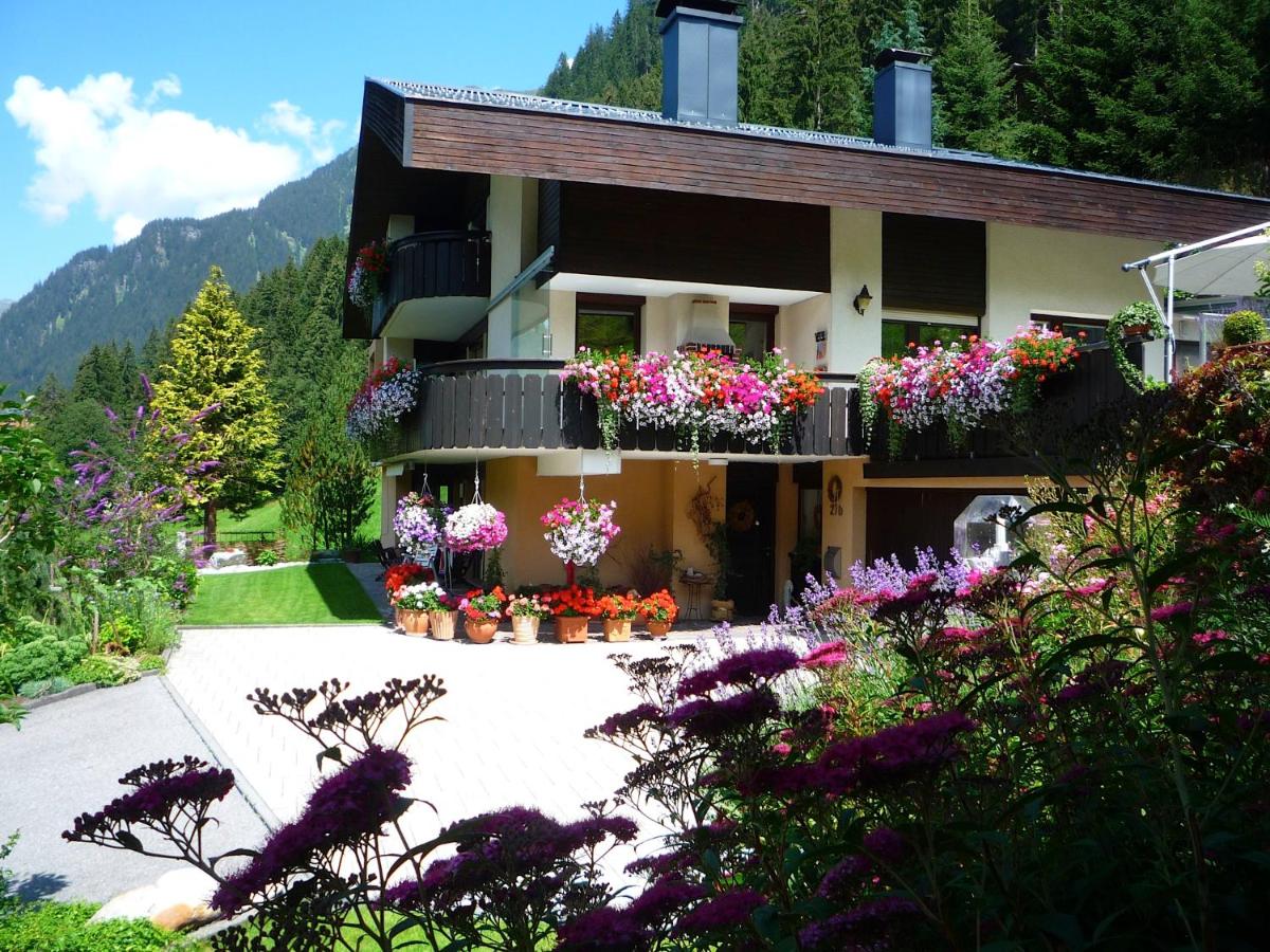 Haus Güatli - B&B Gaschurn