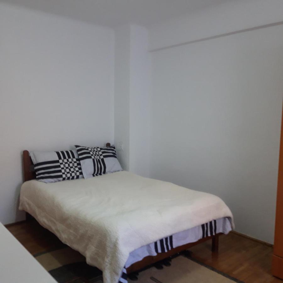 RIO STUDIO - B&B Sinaia