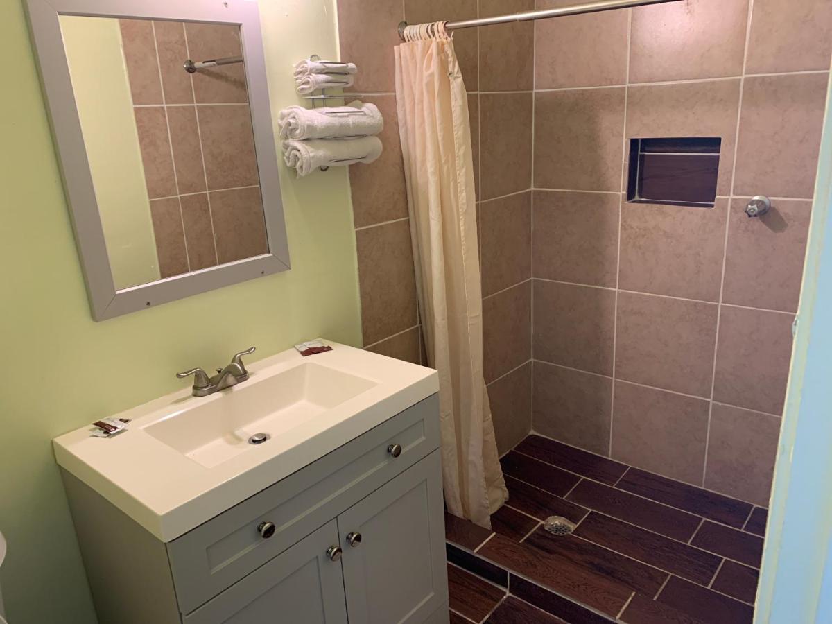 Single Room with Shower