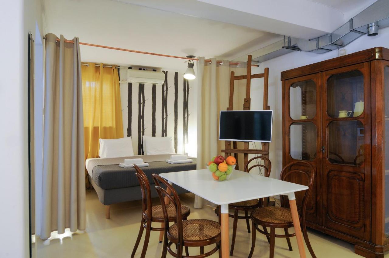 Estudio con vistas al jardín (4 adultos)