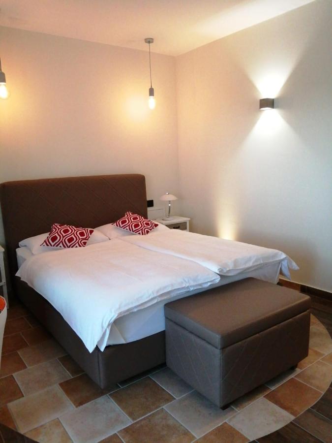 Chambre Double - Vue sur Jardin