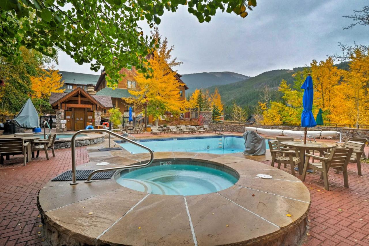 Keystone Ski Condo with Mtn View - Walk to Gondola! - B&B