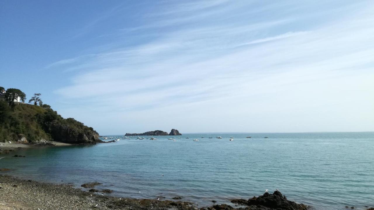 Maison du port, à 100 m de la mer jusqu'à 9 personnes - B&B