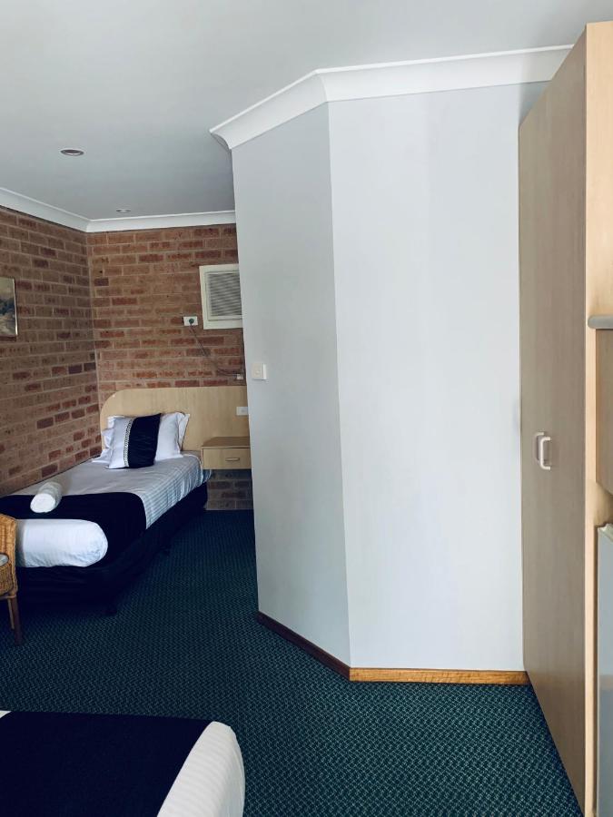 Queen or Twin Room
