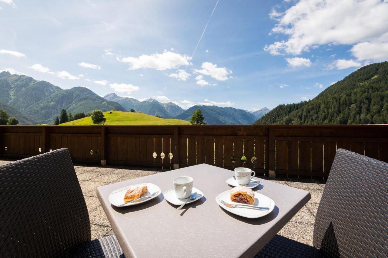 Appartamento con 2 Camere da Letto e Terrazza 