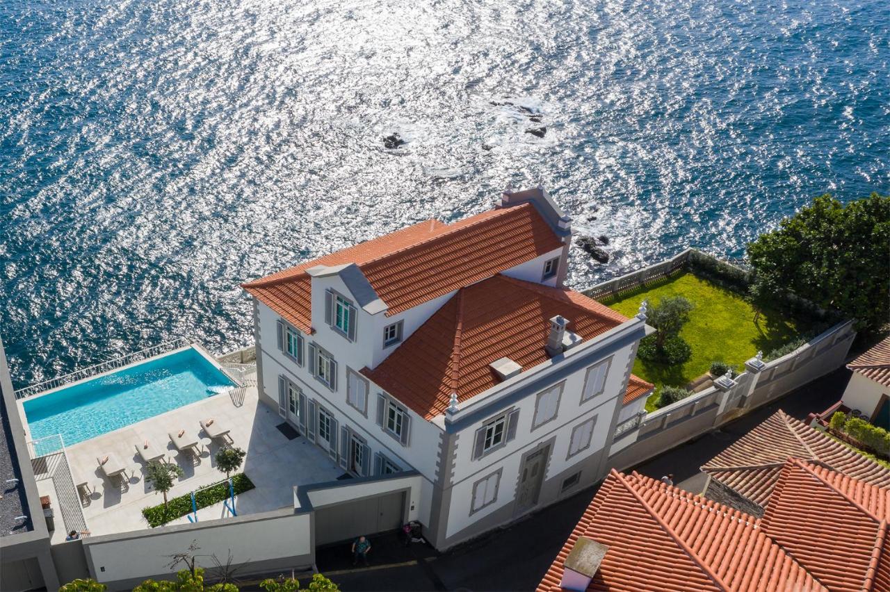 Luxury Barreirinha House old town by Holiday Rental Madeira - Chambres d'hôtes Funchal