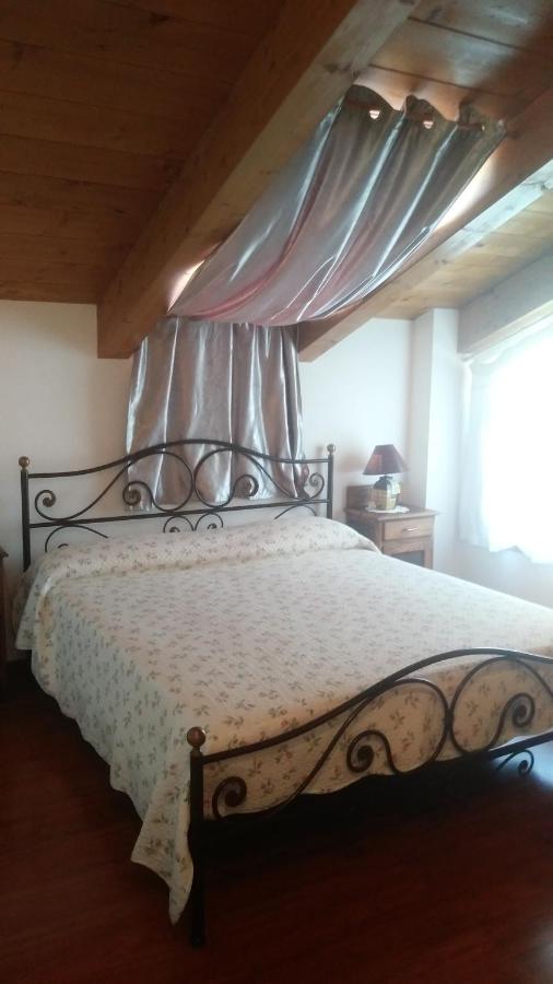 B&B Venasca - Maggiociondolo - Bed and Breakfast Venasca