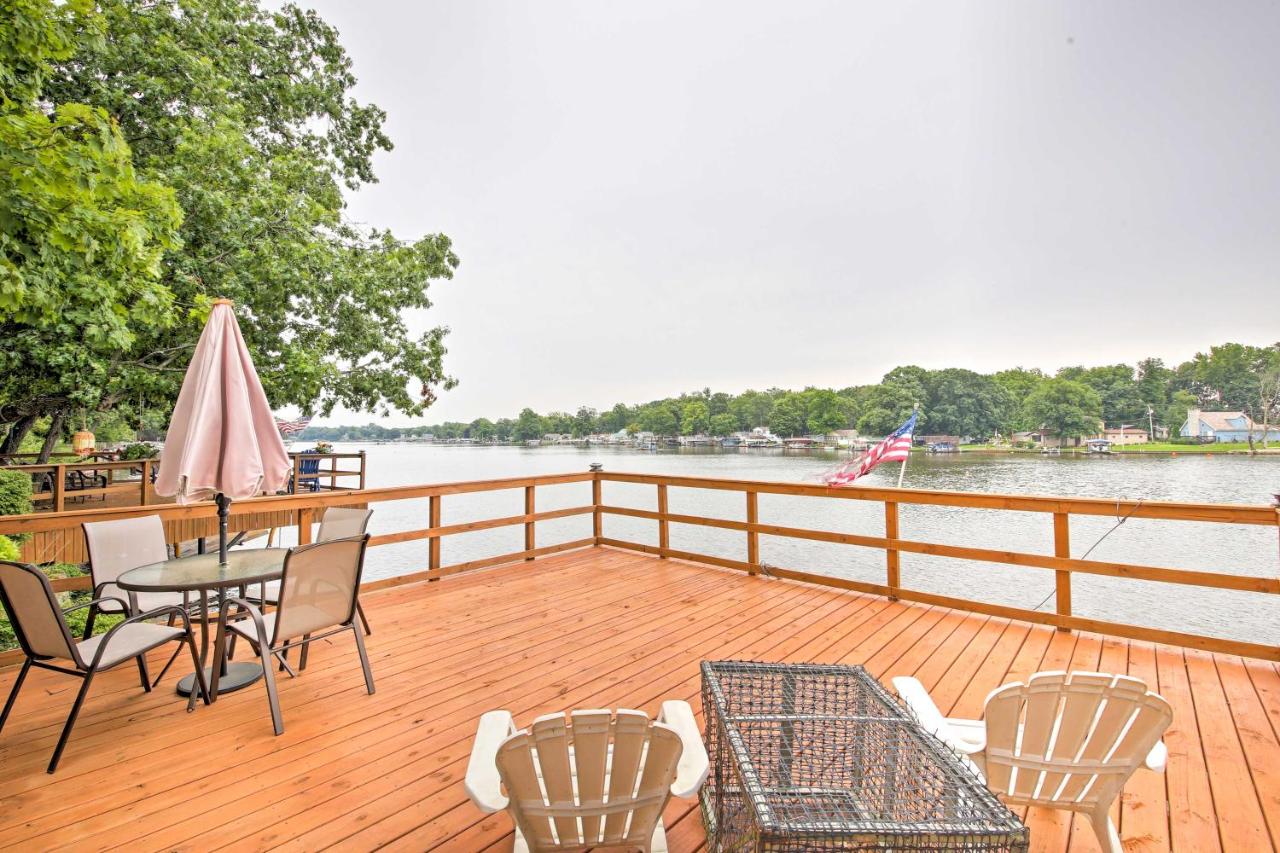 Lakefront Cottage with Deck Near Indiana Beach! - B&B Monticello