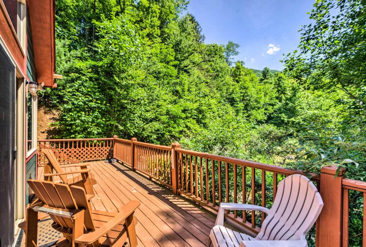 B&B Bryson City - North Carolina Escape with Deck, Grill and Fire Pit! - Bed and Breakfast Bryson City