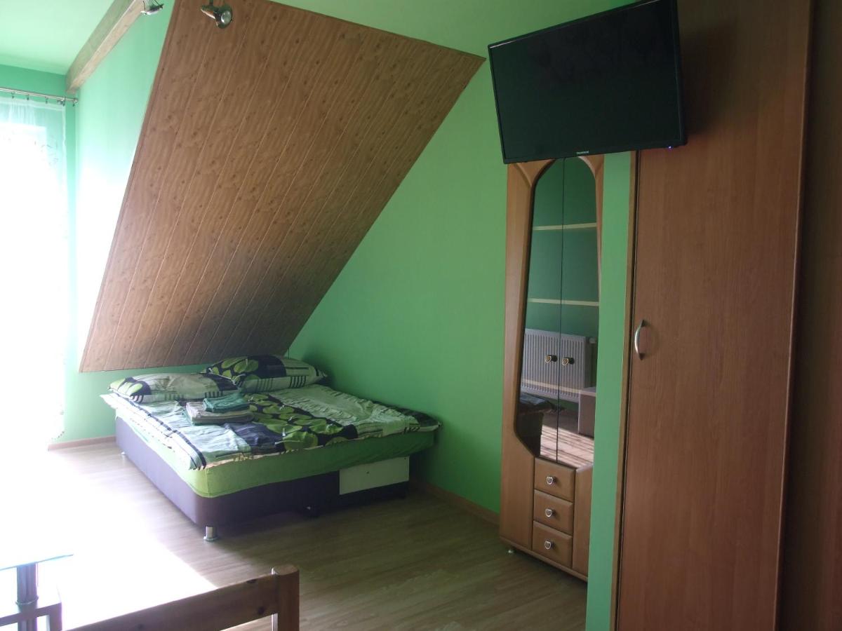 Dreibettzimmer mit Balkon