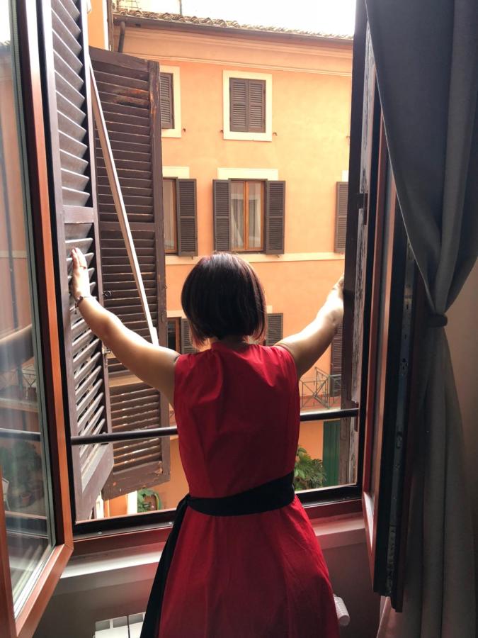Trevi Portrait - B&B Roma
