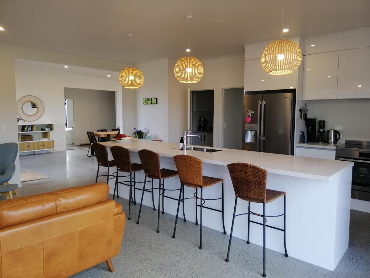 Purangi Beachhouse - B&B Cooks Beach