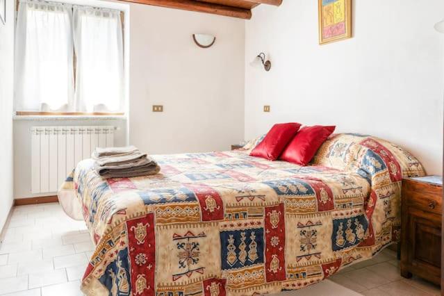 Domus Arcumeggia - Chambres d’hôtes Casalzuigno