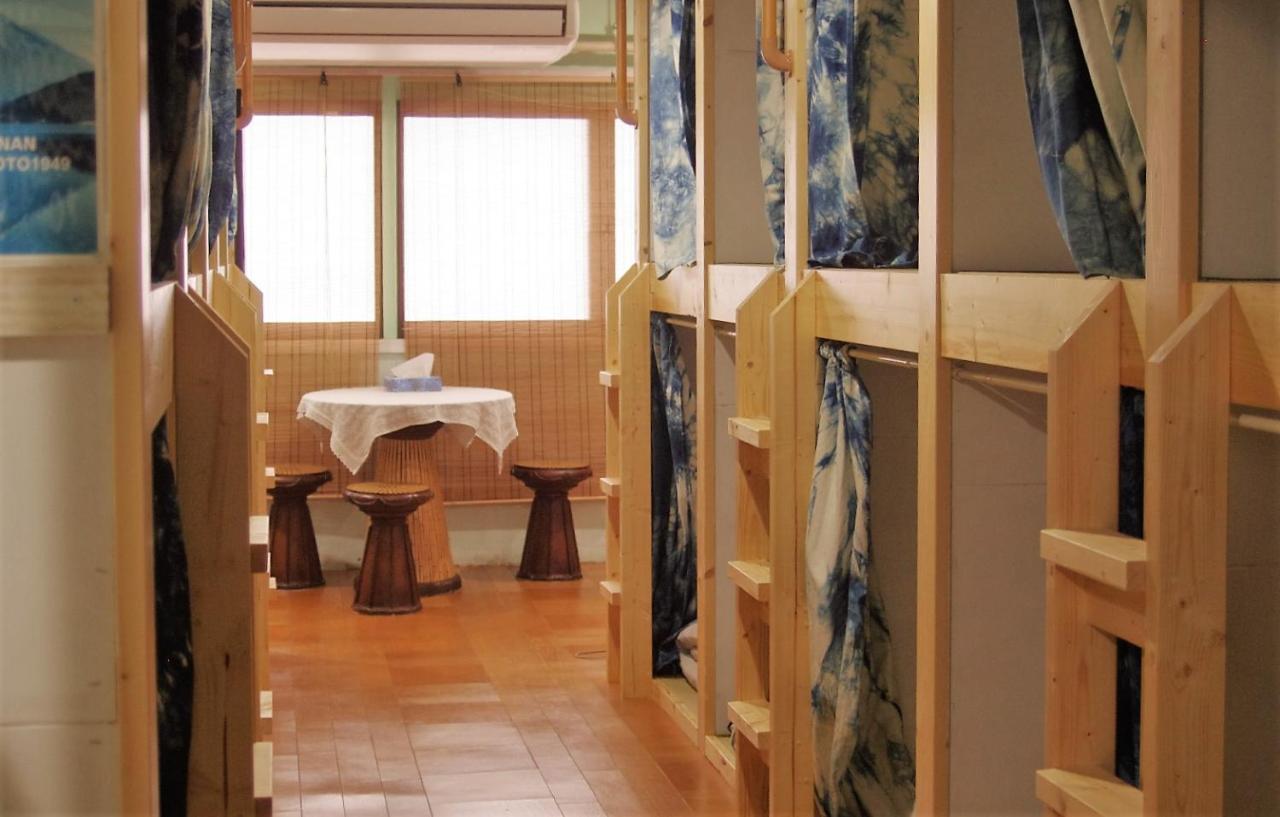 Bunk Bed in Mixed Dormitory Room