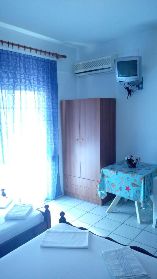 Estudio con vistas a las montañas
