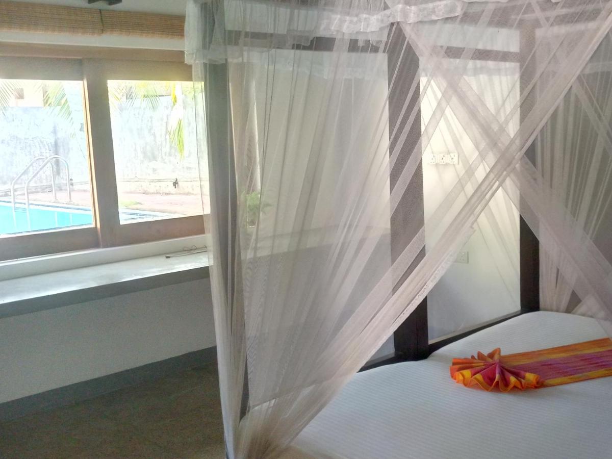 Villa with Garden View