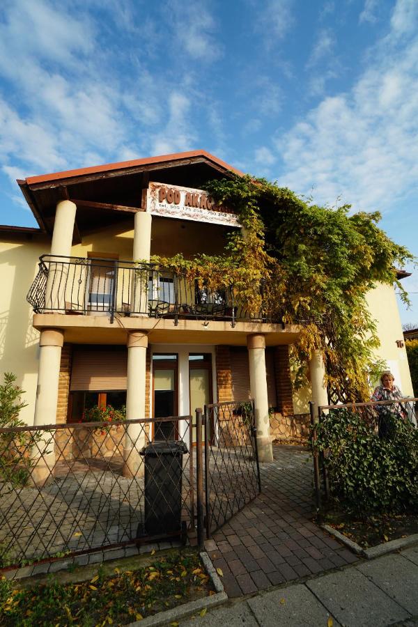 Pokoje i Apartamenty Pod Akacjami - Ferienwohnung