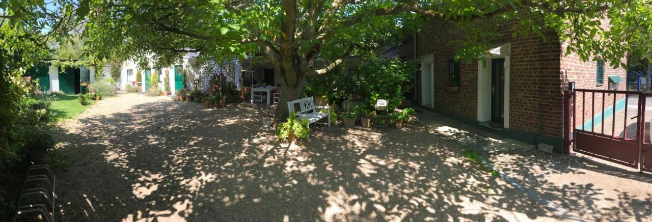 Ferien- und Messewohnung in Meerbusch - B&B