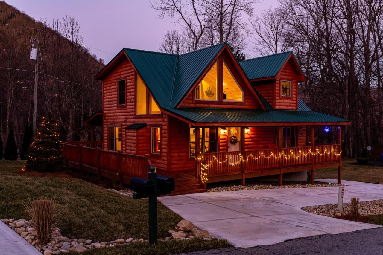 B&B Maggie Valley - The Red Fox Cabin - Bed and Breakfast Maggie Valley