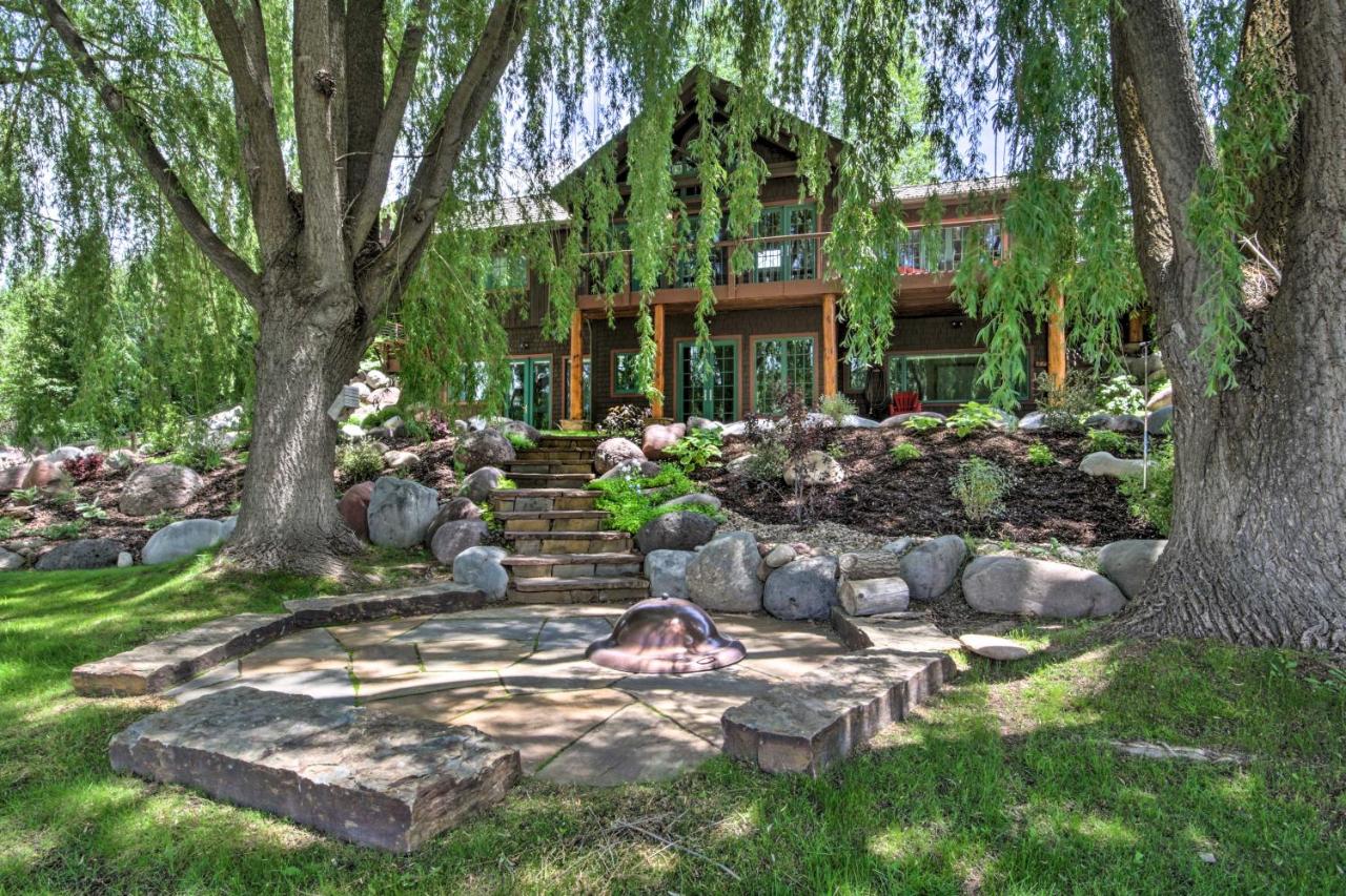 Rivers Edge Mtn Home Private Hot Tub and Views - B&B