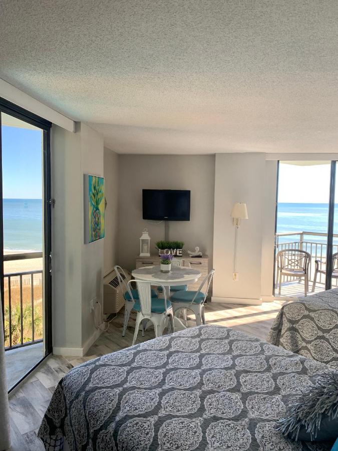 426 Belle Vue Magnificent Oceanfront Studio Pet friendly - Chambres d'hôtes Myrtle Beach