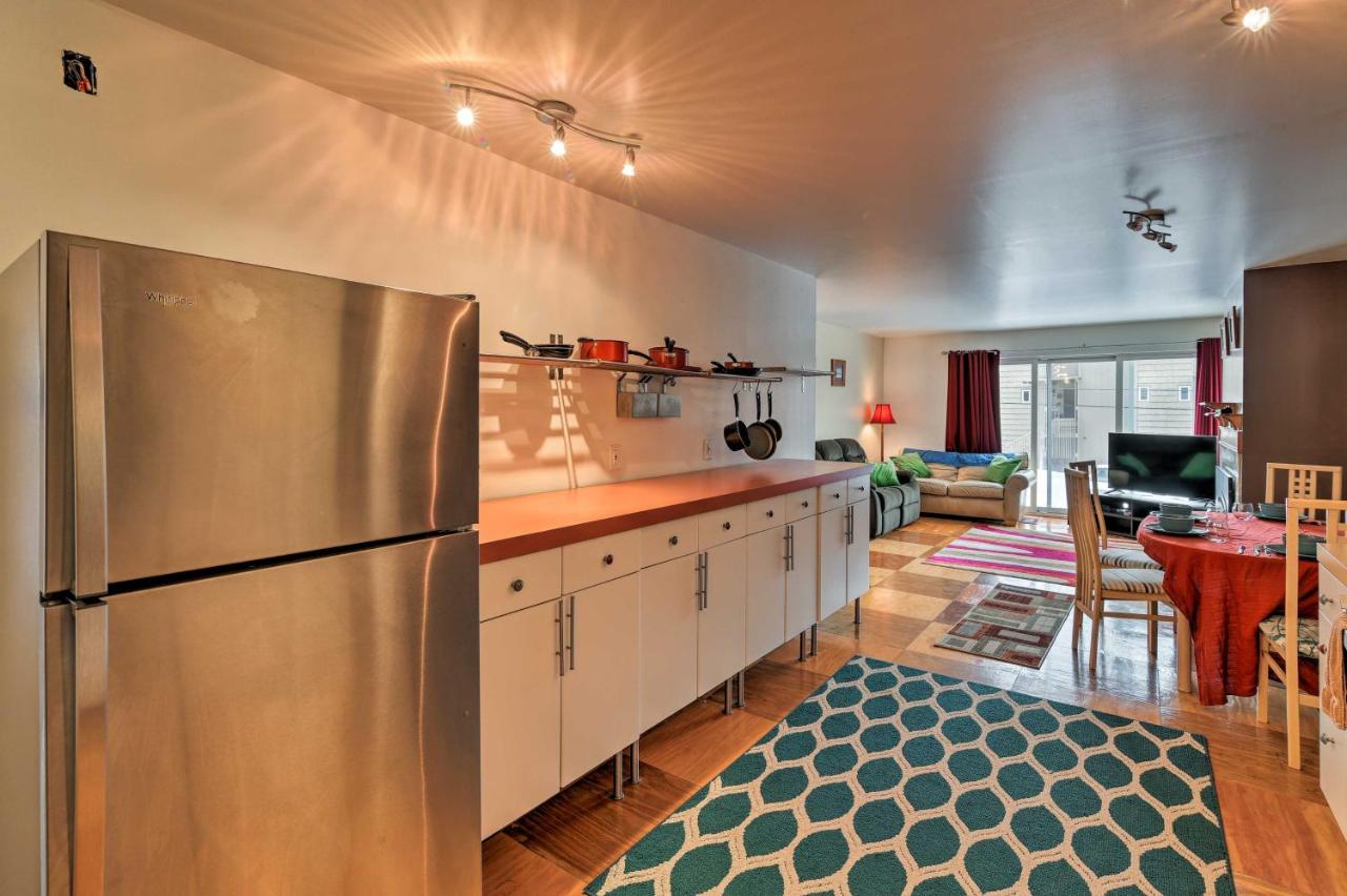 Walk to Town and Coast Anchorage Condo with Fireplace - B&B Anchorage