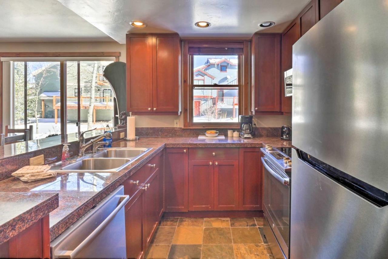 Walk to Lifts Breck Condo on Main St with Amenities - B&B Breckenridge