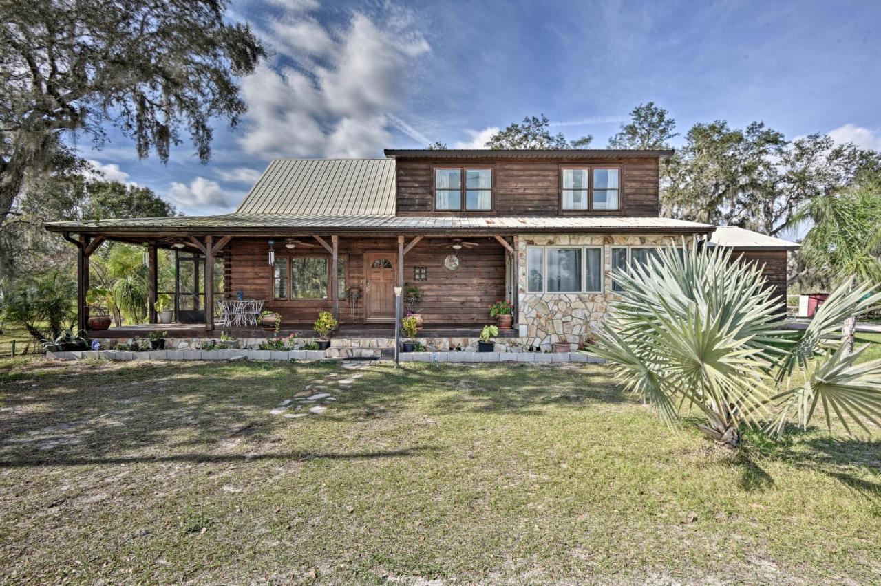 Rustic 4BR Farm Retreat Near Sebring Raceway - Chambres d'hôtes Sebring