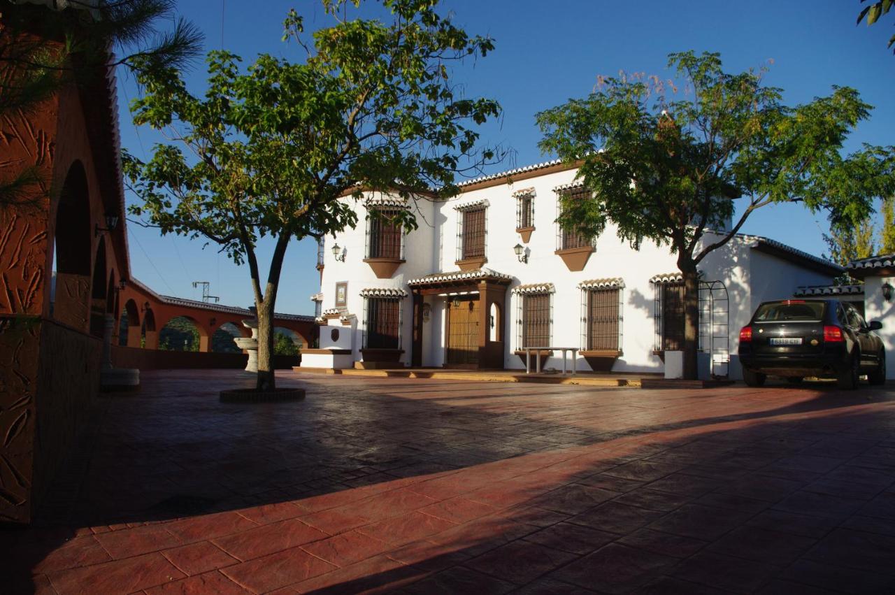 Cortijo Los Arcos - Lujo rural con piscina y vistas espectaculares en Málaga - Chambres d'hôtes Málaga