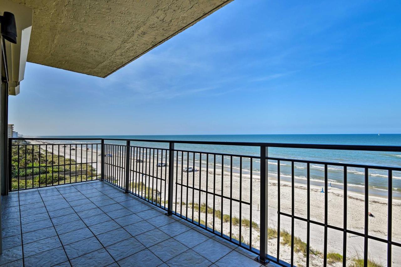 B&B New Smyrna Beach - Oceanfront Condo with Balcony- Walk to Flagler Ave - Bed and Breakfast New Smyrna Beach