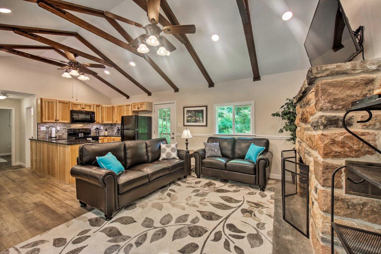 Hike, Hunt and Unwind Cozy Cabin Near Hersheypark - B&B
