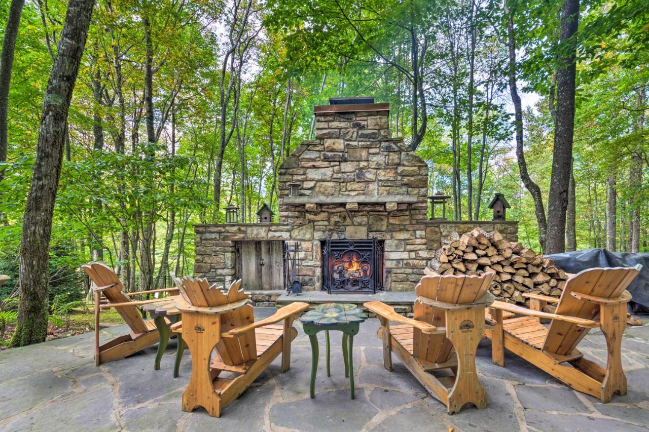 Screened Porch and 3 Decks Beech Mountain Cabin - B&B