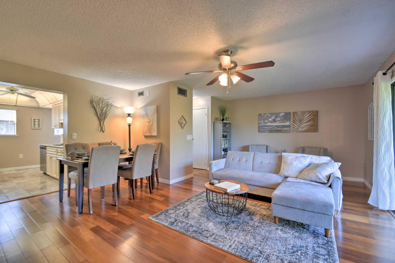 B&B Clearwater Beach - Indian Shores Townhome with Pool Access and Kayaks! - Bed and Breakfast Clearwater Beach