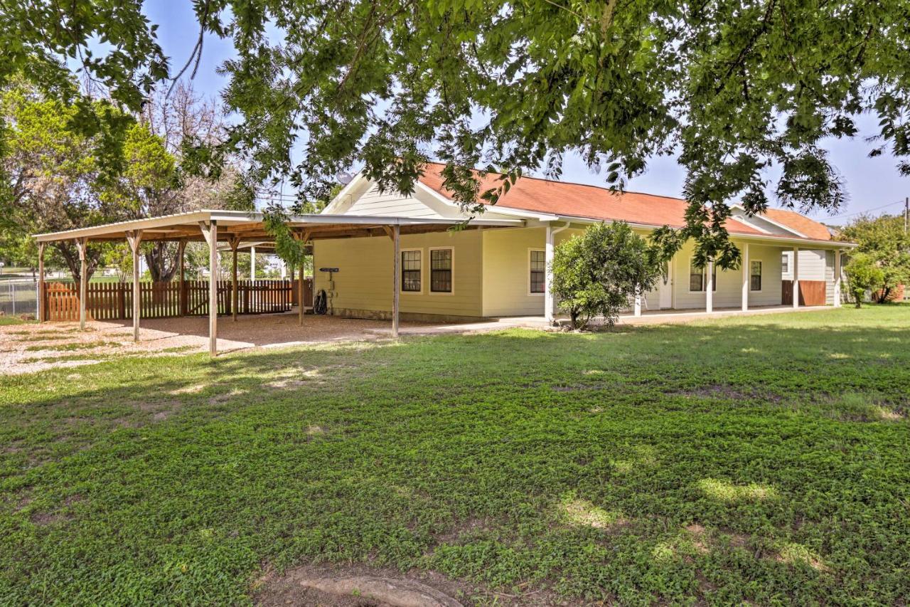 Charming Lake Retreat with Patio and Boat Parking! - B&B