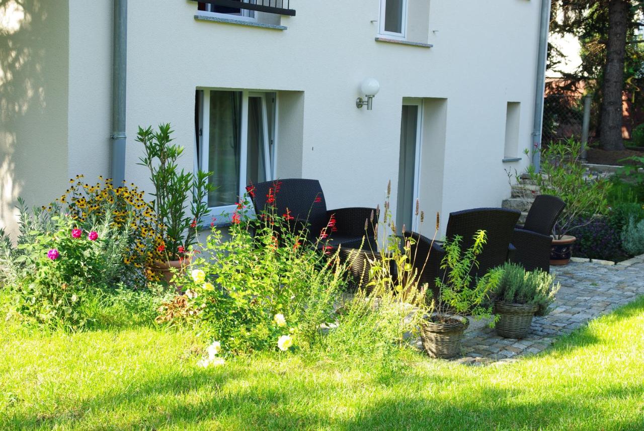 Neu eingerichtetes Apartment #1 mit WLAN !Sauna & Hot Tub zubuchbar! - Chambres d’hôtes
