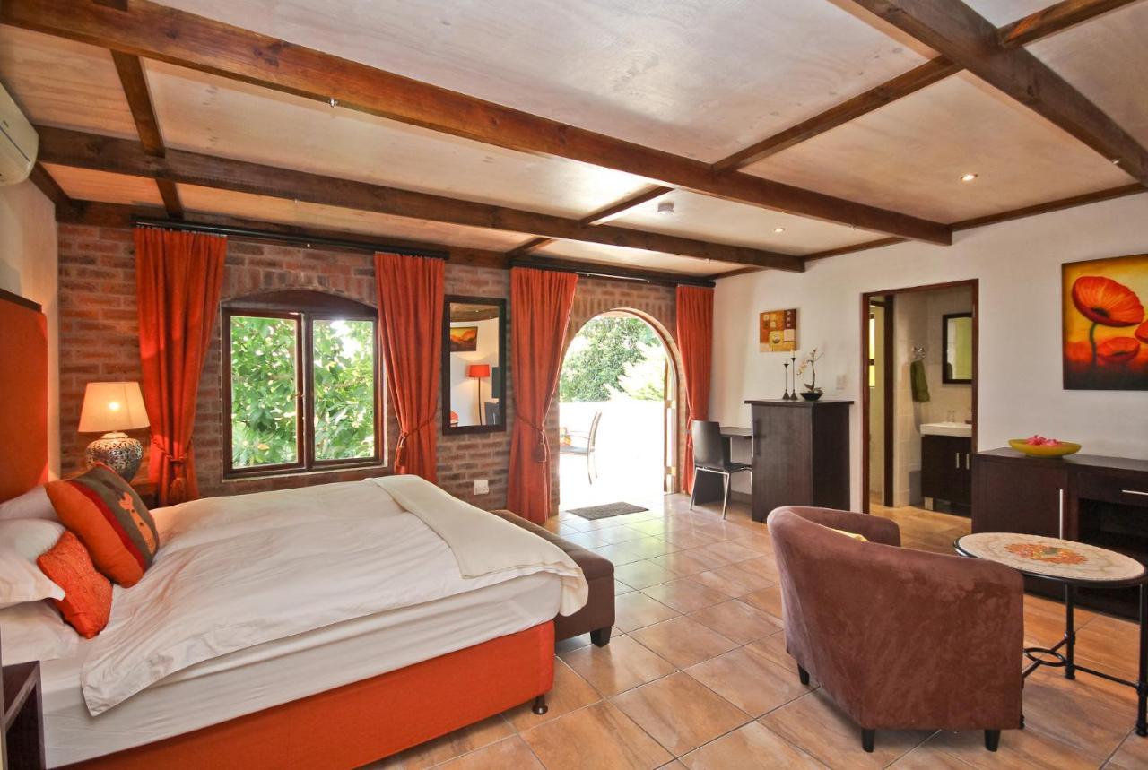 Deluxe Suite with Sea View