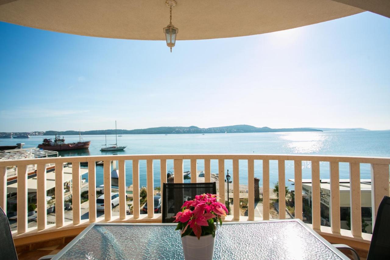 Apartment mit Meerblick