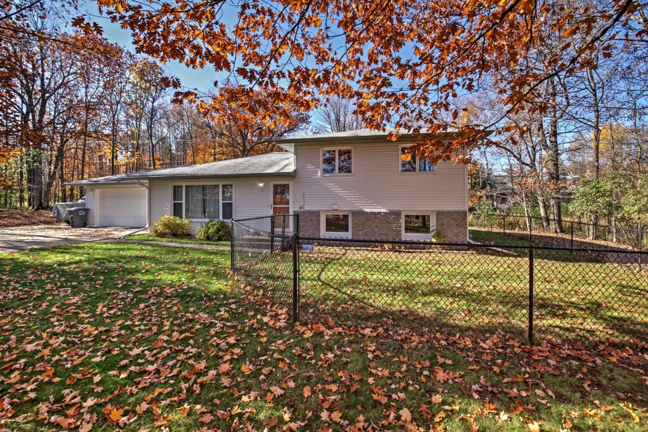 Quaint Duluth Hideaway with Private Fenced-In Yard! - B&B