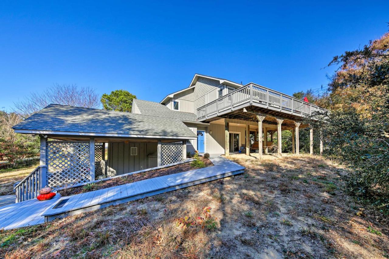 Bright Southern Shores Family Home < 1 Mi to Beach - Chambres d'hôtes Southern Shores