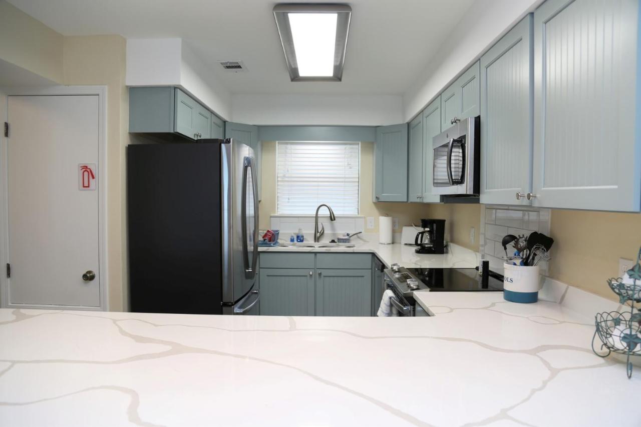 Ocean Reef 802 Townhouse - Bed and Breakfast Gulf Shores