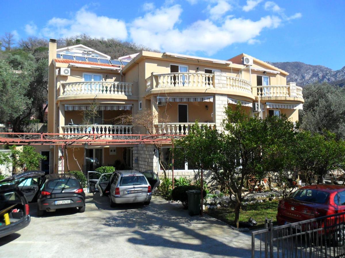 Apartments Kalluka - B&B Sveti Stefan